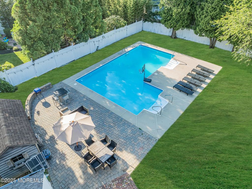 121 Parker Road, West Long Branch