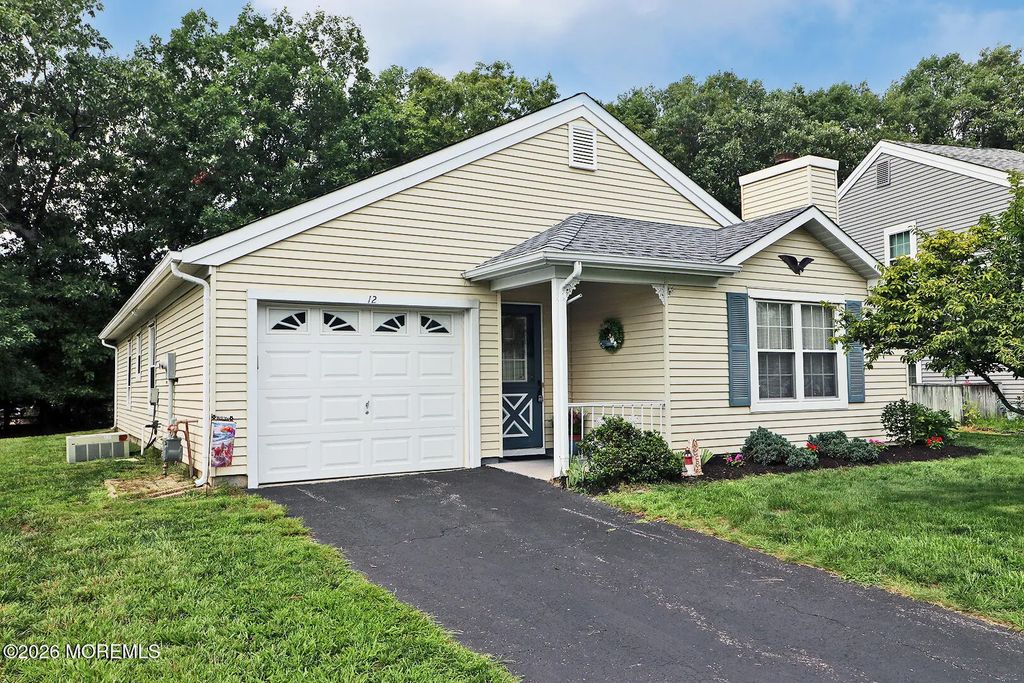 12 Cottonwood Drive, Barnegat