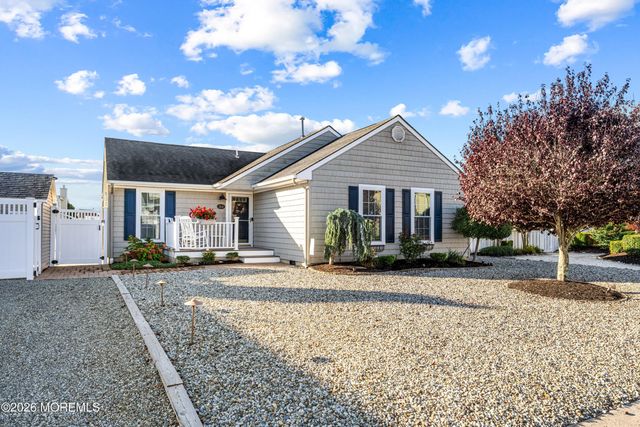 144 Peter Road, Beach Haven West