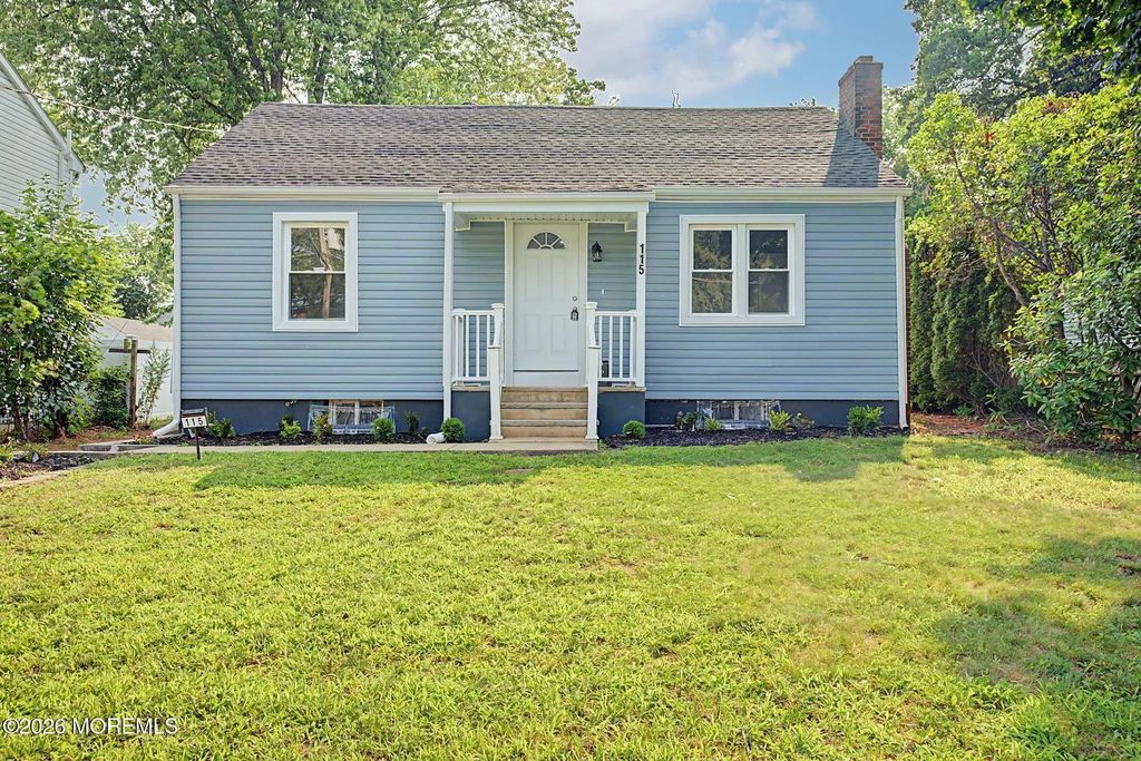 115 Clinton Place, Tinton Falls