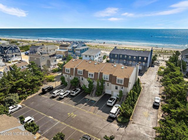 206 Easy Street 206, Mantoloking
