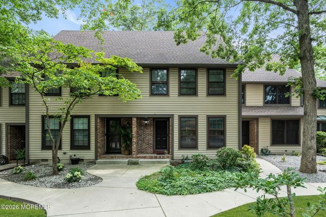 604 Bent Trail 942, Toms River