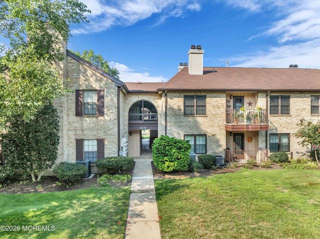 708 Wellington Place, Matawan