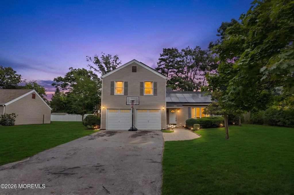 1005 Eastwind Avenue, Toms River