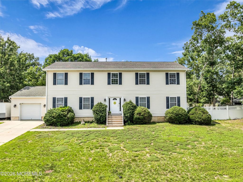 916 Buccaneer Lane, Manahawkin