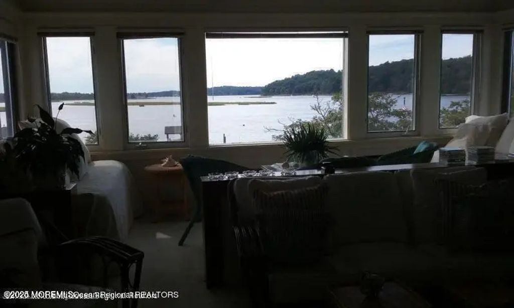 2 Beach Way Upper Level, Sea Bright