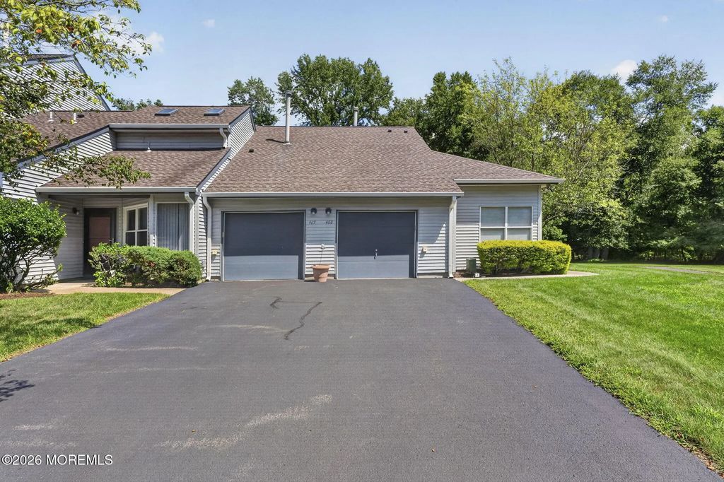 468 Bayberry Court, Englishtown