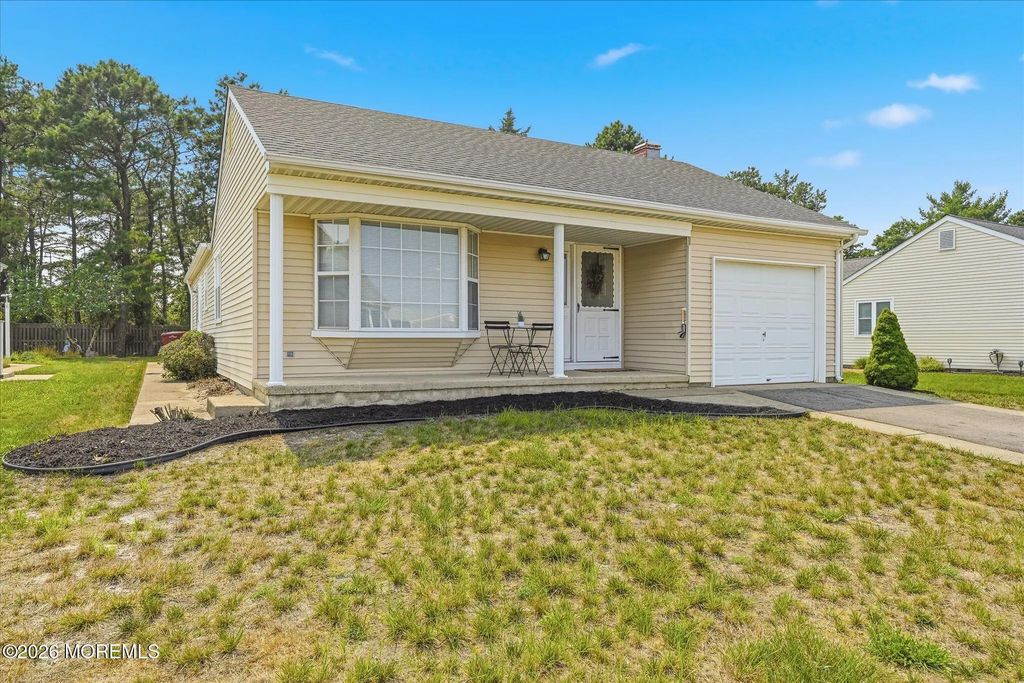 196 Pulaski Boulevard, Toms River