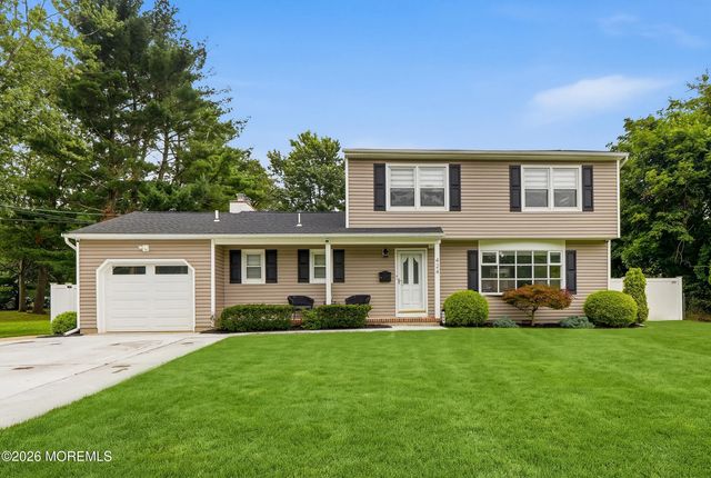 424 W Lake Avenue, Oakhurst
