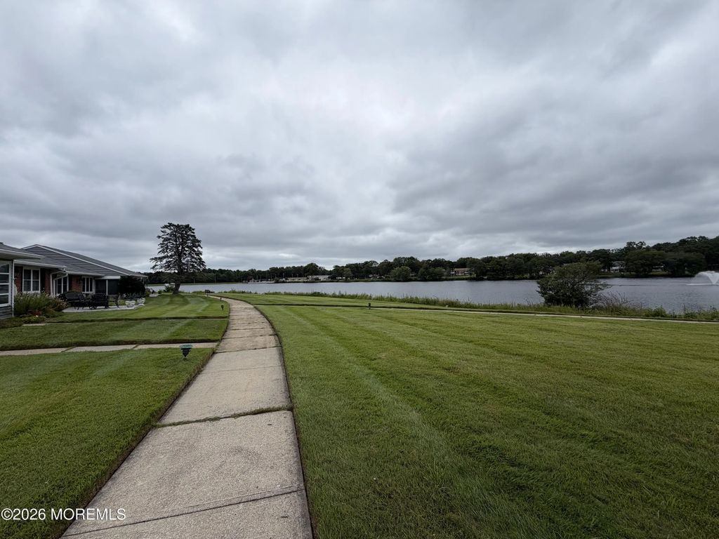 676a New Castle Court A, Lakewood