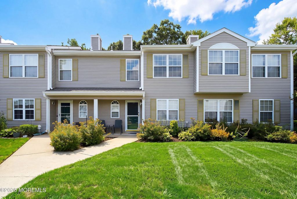 141 Spoon Bill Holw Hollow, Bayville