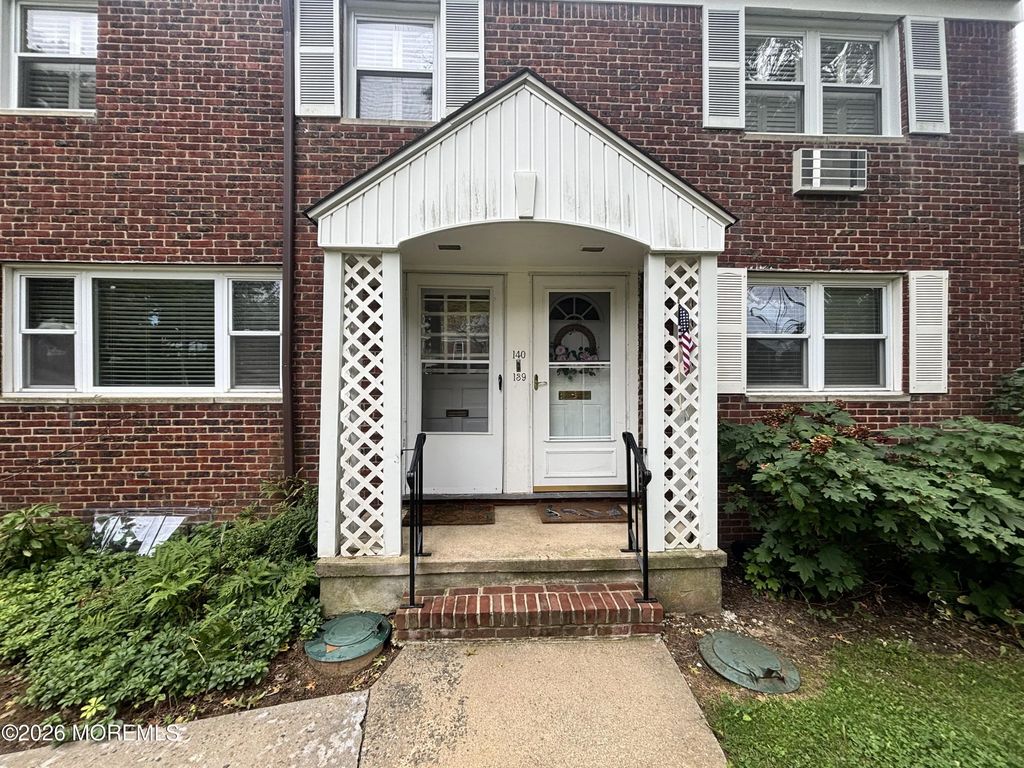 139 Manor Drive 1305, Red Bank