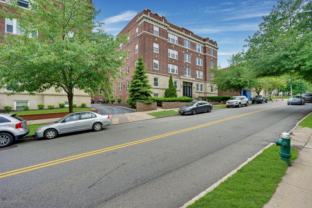 192 Claremont Avenue 26, Montclair