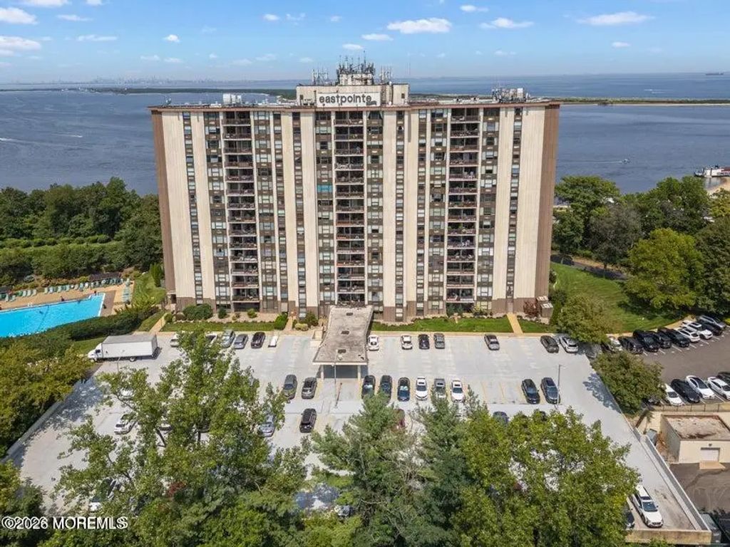 1 Scenic Drive Drive 907, Highlands