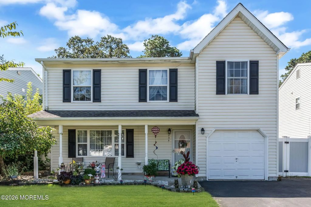 235 Timberline Road, Toms River