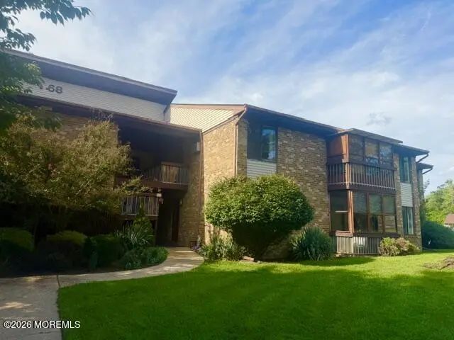 68 Overlook Way K, Manalapan