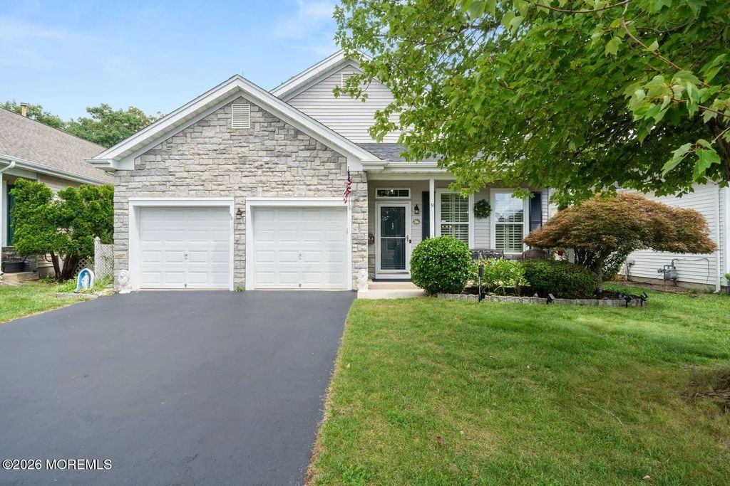 9 Robin Lane, Barnegat