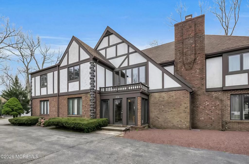 804 Columbia Road, Toms River