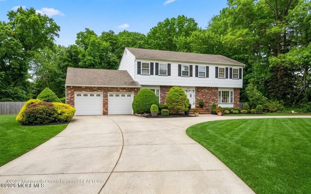 7 Porsche Drive, Matawan
