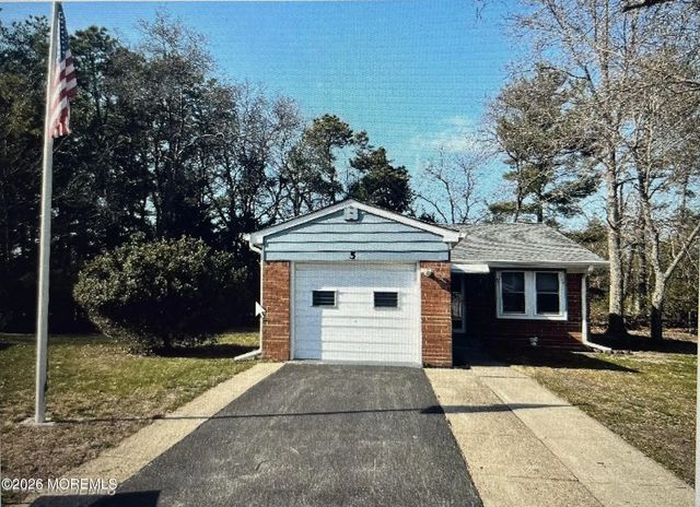 5 Revere Court, Whiting