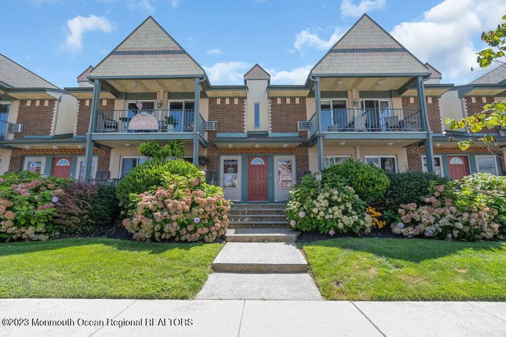 207 13th Avenue 10, Belmar