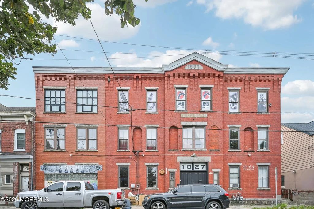 1027 S Clinton Avenue, Trenton