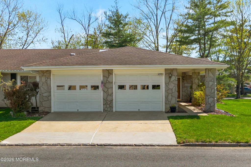 480 Fairton Drive 480c, Monroe