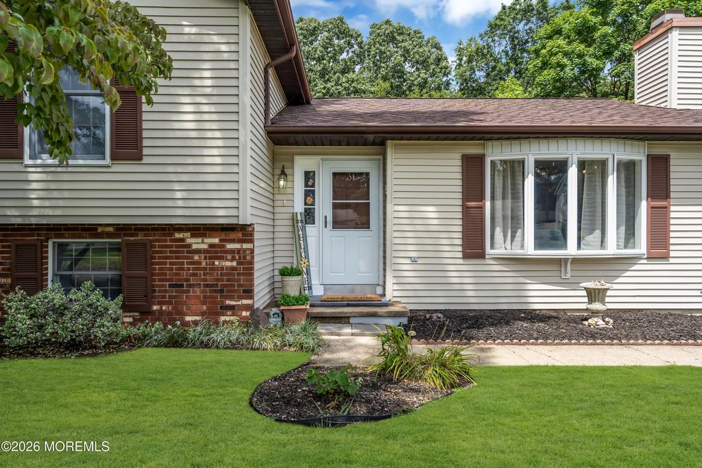 31 Hickory Hill Road, Jackson