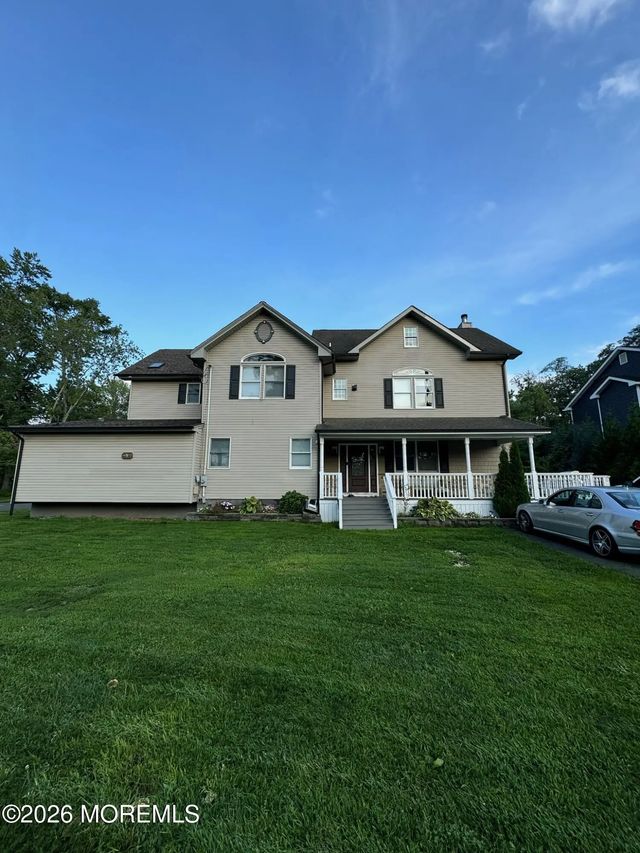 5 Willow Avenue, Matawan