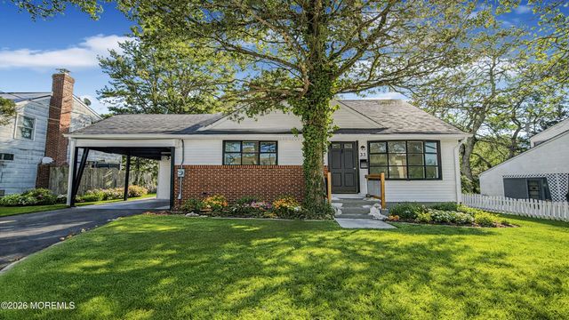 33 Green Twig Drive, Toms River