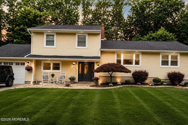 35 Birmingham Drive, Manalapan