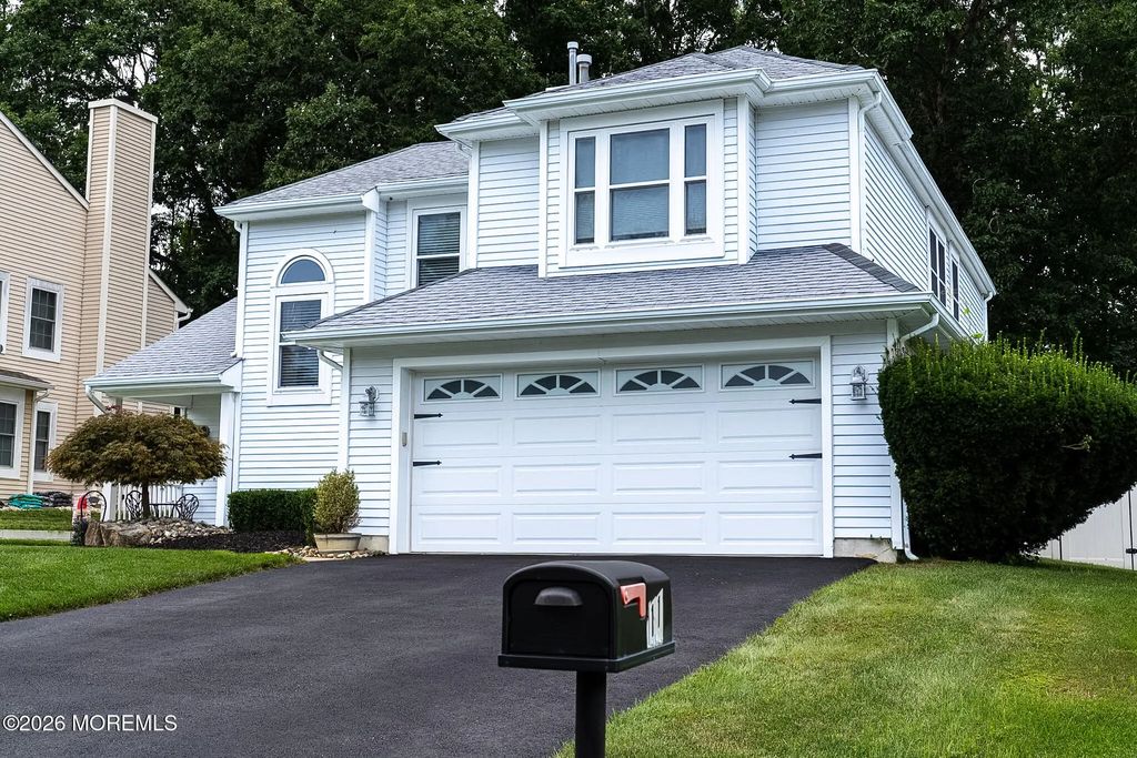 11 Walnut Drive, Howell