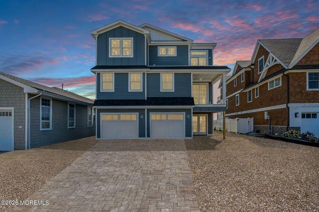 155 Pershing Boulevard, Lavallette