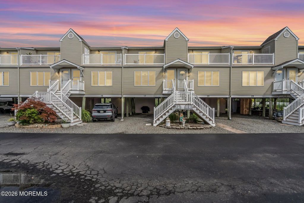 438 E Bay Avenue 13, Barnegat