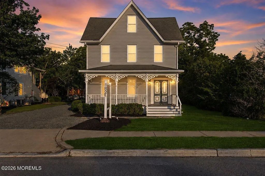 182 N Main Street, Manahawkin