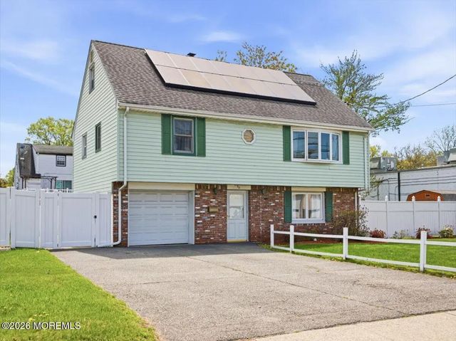 98 Moonachie Road, Moonachie