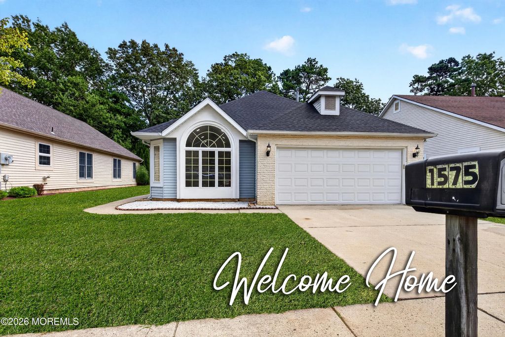 1575 Goldspire Road, Toms River