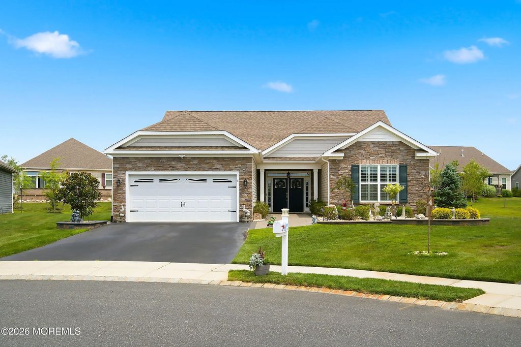 6 Otter Circle, Barnegat