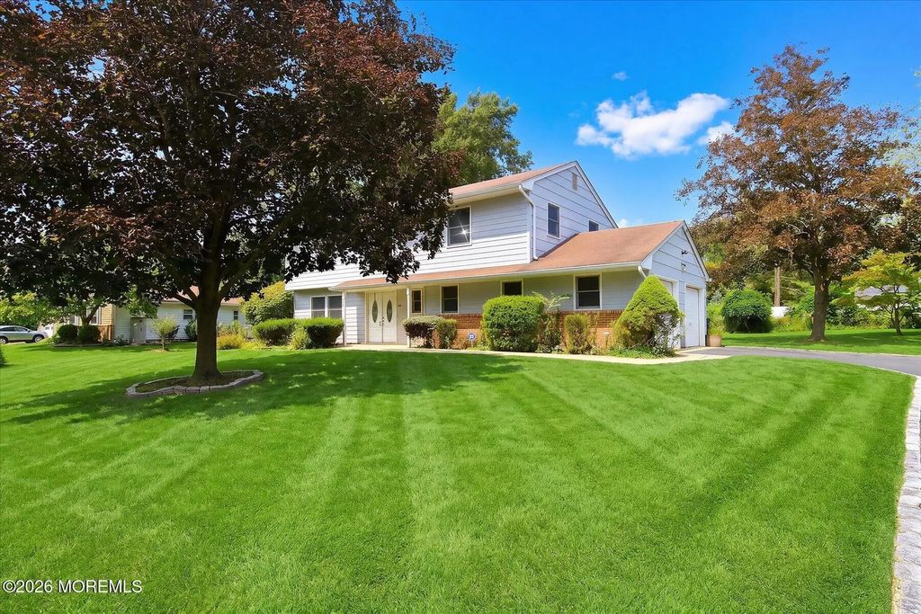 105 Augusta Drive, Lincroft