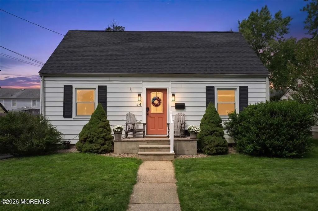 54 Chingarora Avenue, Keyport