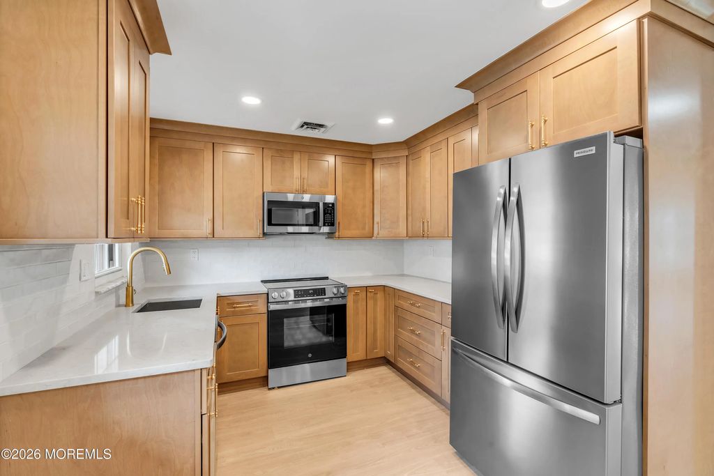 966b Argyll Circle, Lakewood