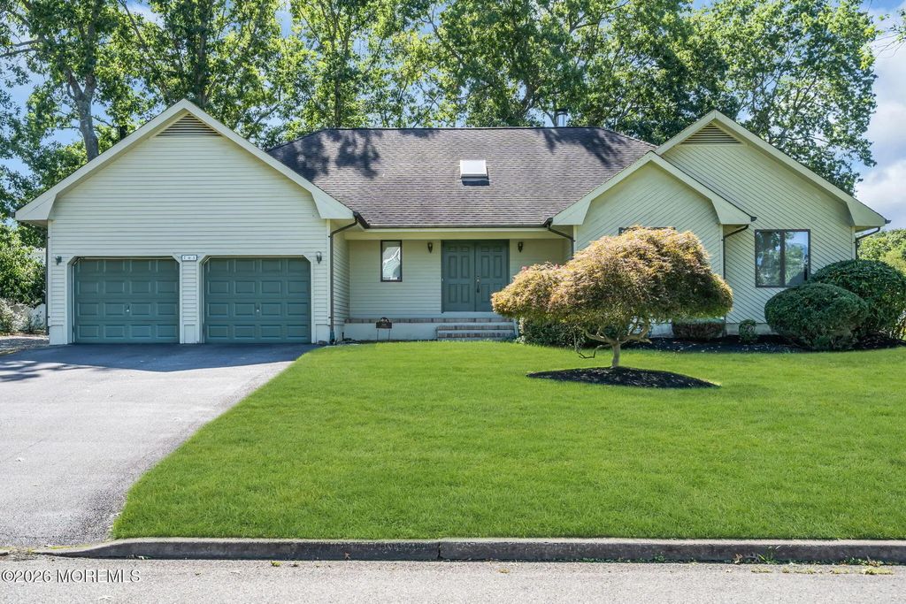 701 Tufts Court, Lanoka Harbor