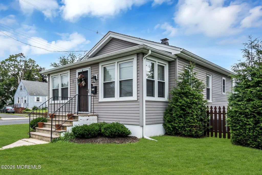 1 Carmen Place, Red Bank