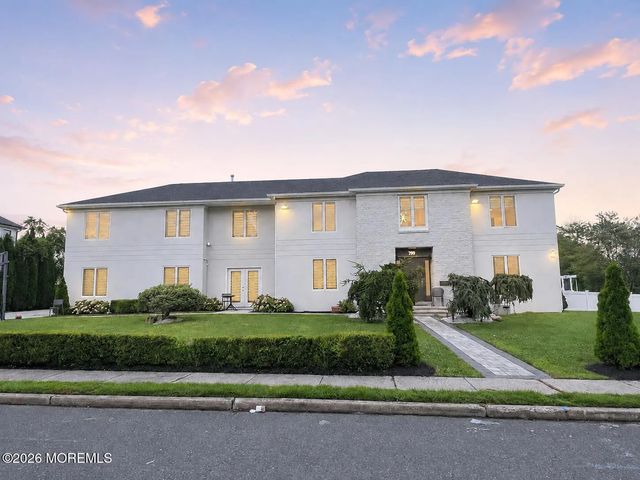 799 Bowyer Avenue, Long Branch