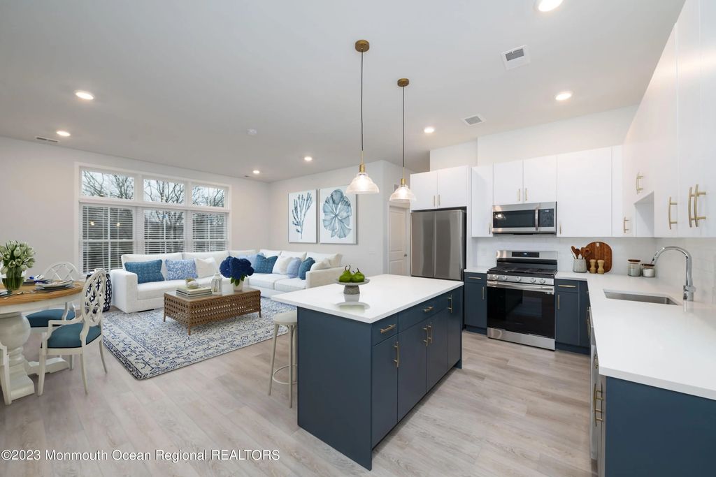 158 First Avenue 208, Atlantic Highlands