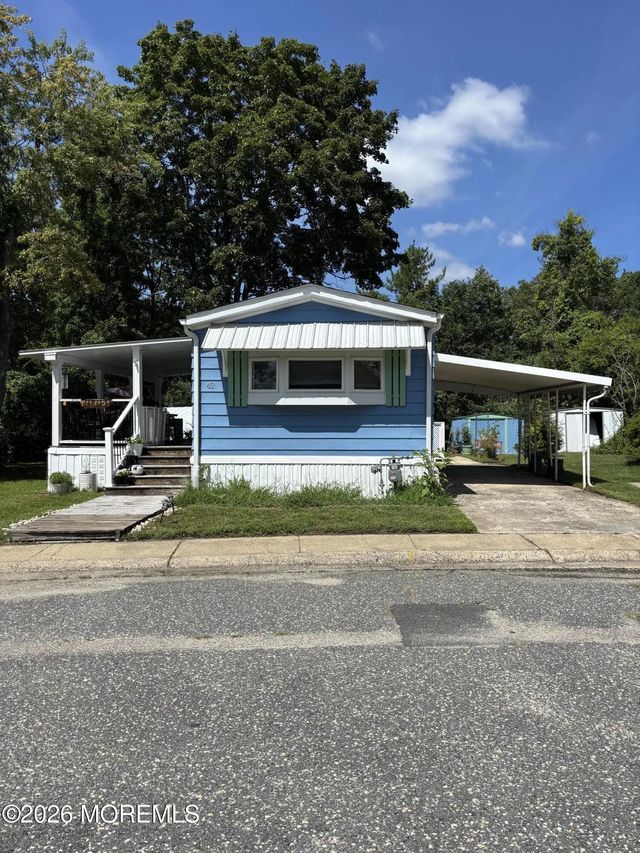 42 Douglas Drive, Jackson