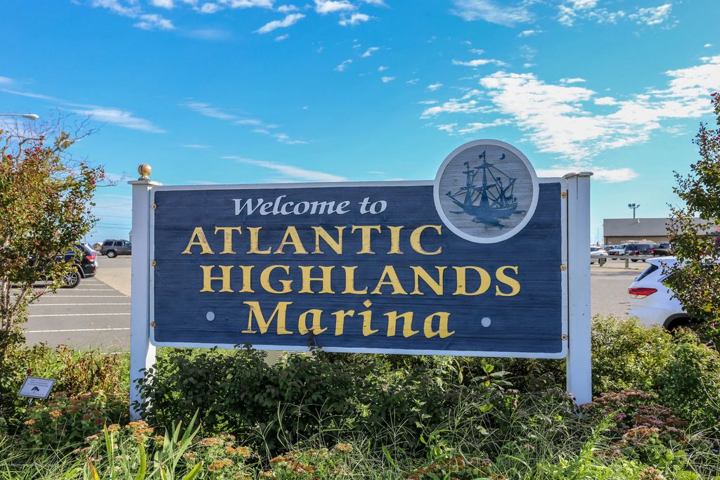 6 3rd Avenue 2, Atlantic Highlands