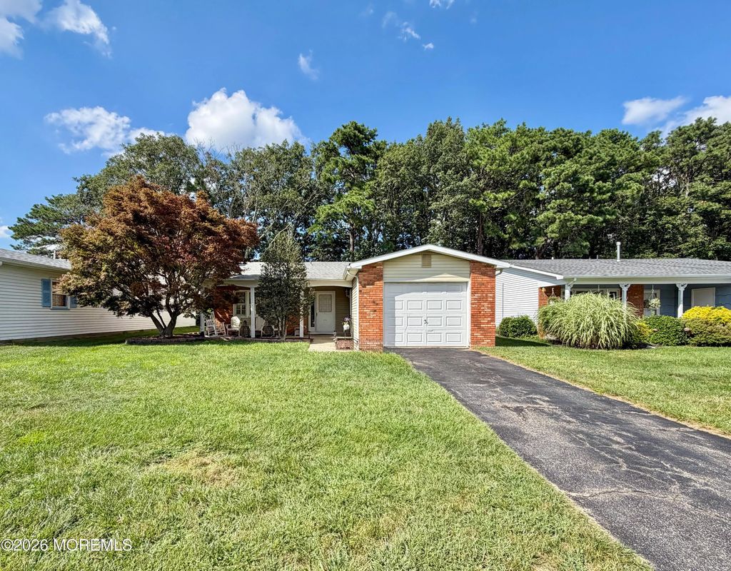 12 Lance Drive, Brick