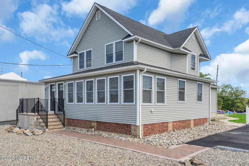 48 Flint Road B, Toms River