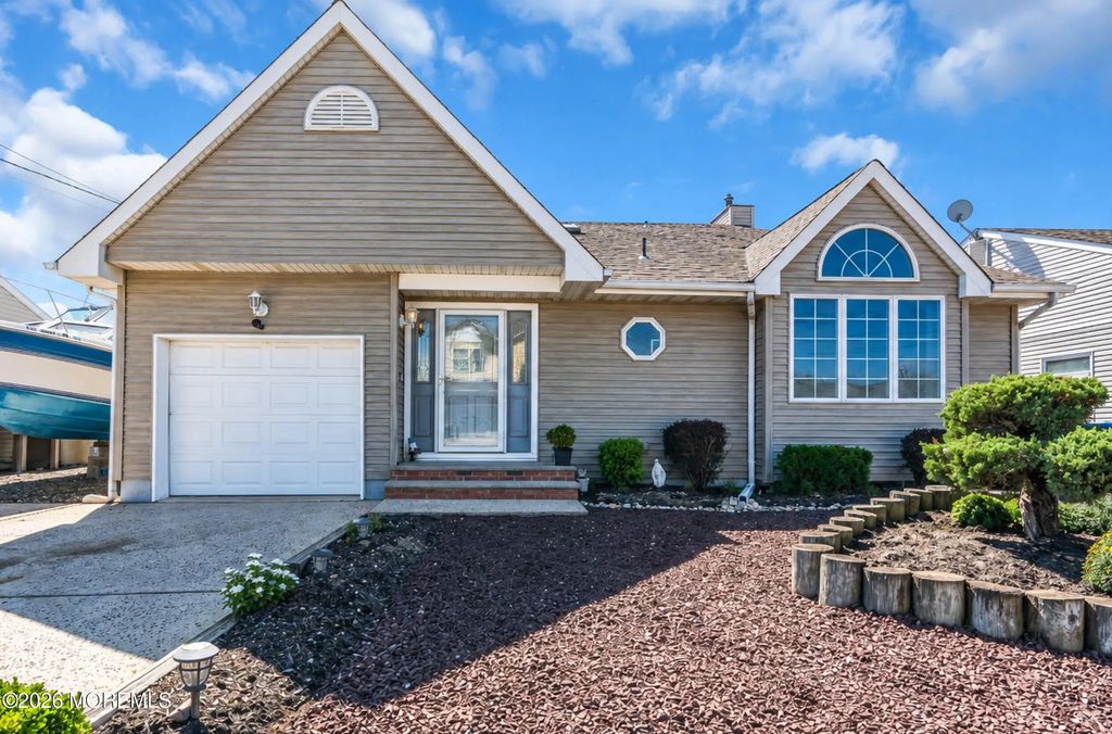 3407 Thistle Avenue, Toms River